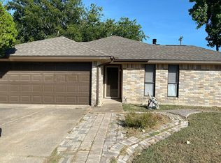 3830 7th St, Sachse, TX 75048