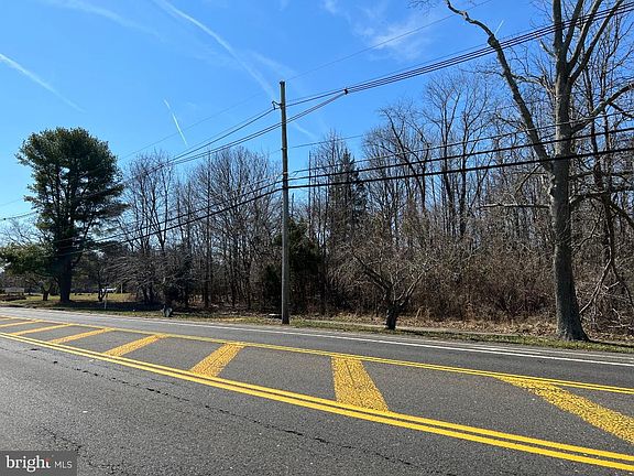 5th image of 328 Stokes Rd
