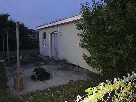5th image of 3341 NW 208th St