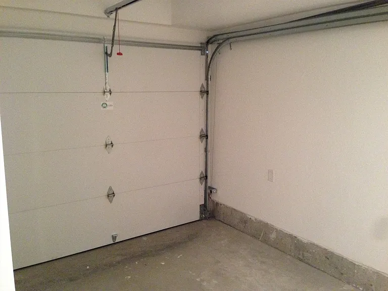105 Harvey St #105 — Photo 25