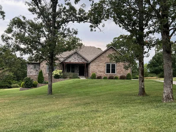 1435 Briarwood Drive, Marshfield, MO 65706