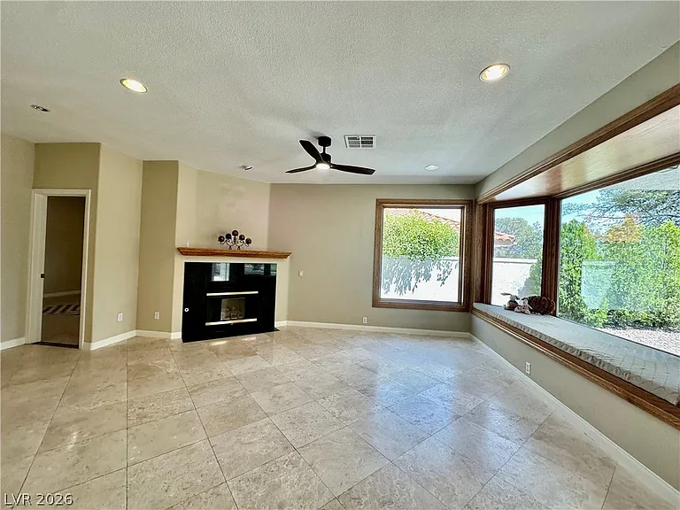 8645 Robinson Ridge Dr — Photo 6