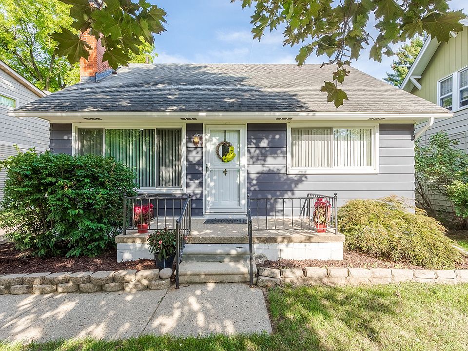 1st image of 11800 Alois St E