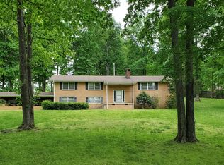 100 Lone Oak Dr, Dickson, TN 37055