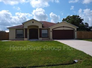 964 SW Whittier Ter, Pt Saint Lucie, FL 34953