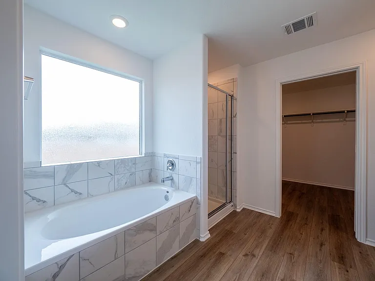 702 Silver Springs Bnd — Photo 19