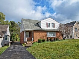 21015 Halworth Rd, Shaker Heights, OH 44122