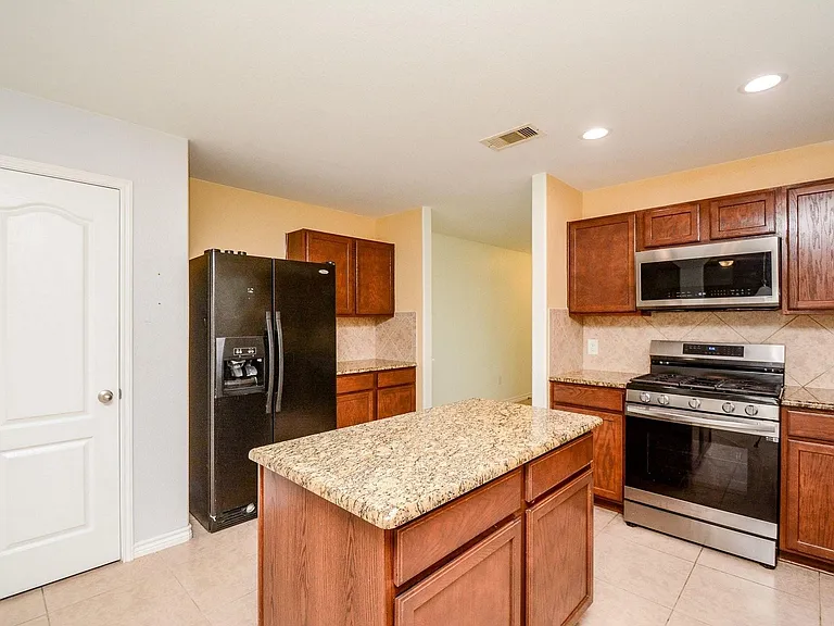 15407 Key Crest Ln — Photo 6