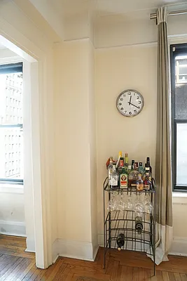 Rented by Renetta Real Estate | media 34