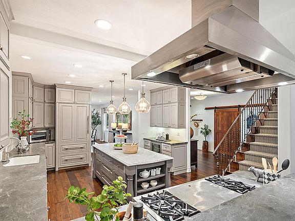 5th image of 604 Coghlan Road
