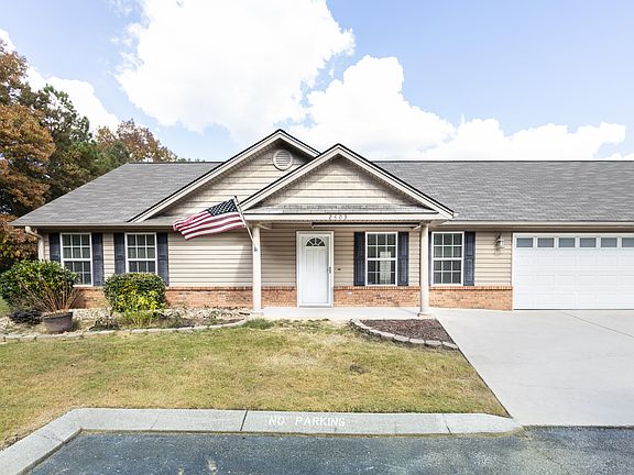 5th image of 2403 Cedar Creek Dr