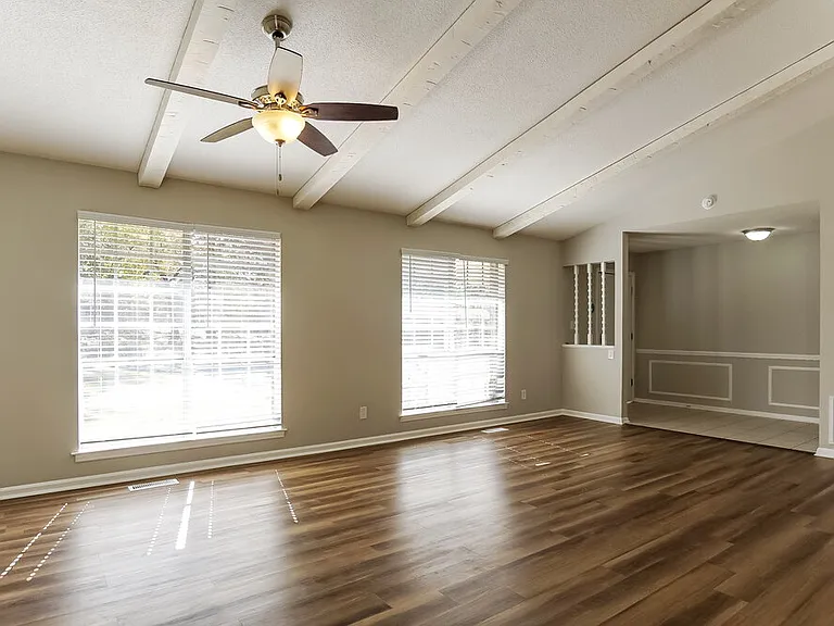 1632 Maralyn Dr — Photo 5