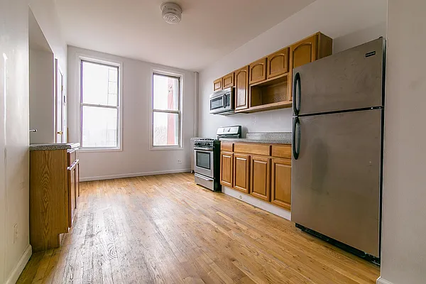 Rented by Nooklyn NYC LLC | media 18
