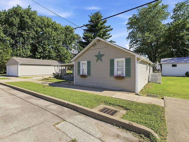 Listing photo 5