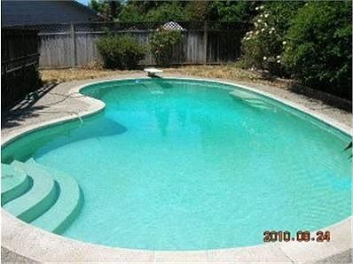 2nd image of 4462 Thousand Oaks Dr