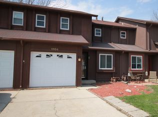 1104 Riverwood Dr, Algonquin, IL 60102