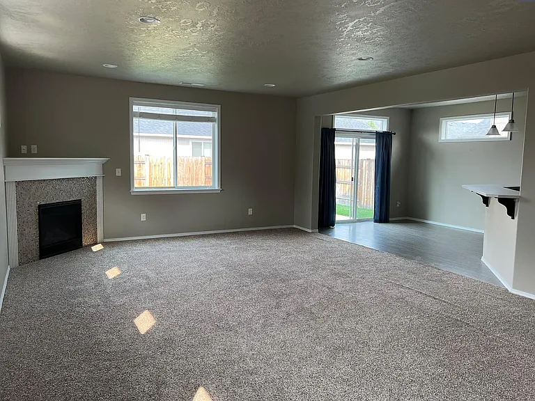 21104 Azalia Ave — Photo 10