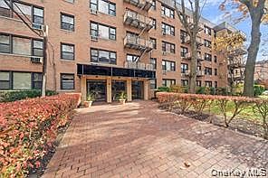 1st image of 6 Birchwood Court #4B