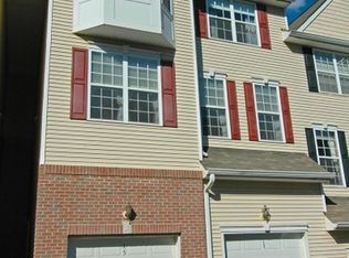 15 Conover Ter #1015, Lebanon, NJ 08833