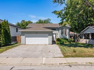 298 Kempt St, Amherstburg, ON N9V2H8