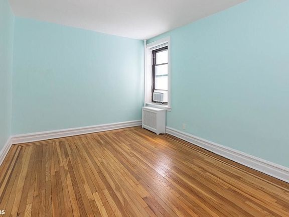 2nd image of 345 Montgomery St APT 1E