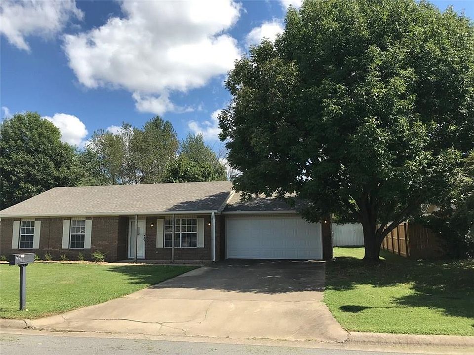 1st image of 1374 N Plum Tree Dr