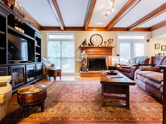 2nd image of 12021 Broadwood Dr
