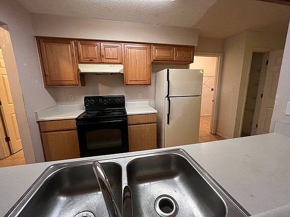 4th image of 296 Carterwood Dr