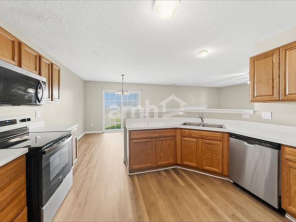 3rd image of 4813 Mocha Ln