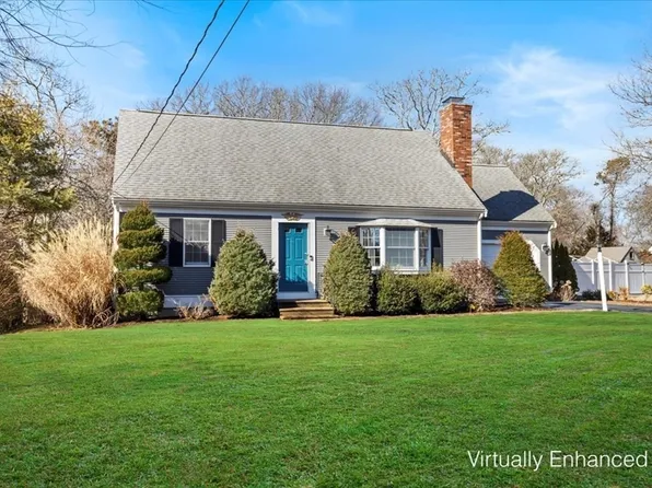 395 Strawberry Hill Rd, Barnstable, MA 02630