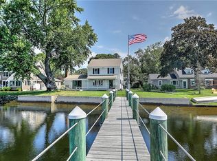 19 Opechee Dr, Barrington, RI 02806