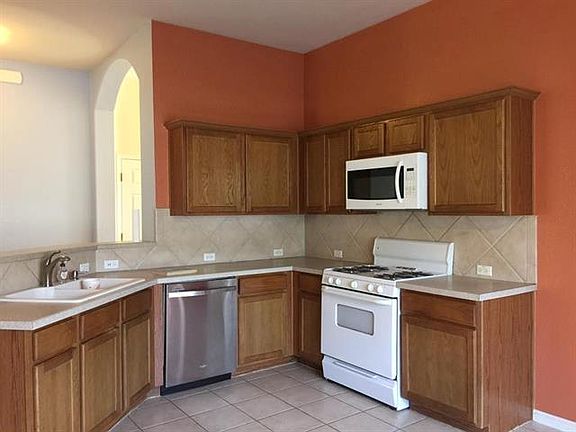 2nd image of 1001 Saint Helena Dr