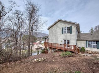 28 Setting Sun Trl, Waynesville, NC 28786