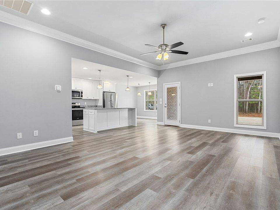 112 Morris Ave, Opelika, AL 36801 Zillow