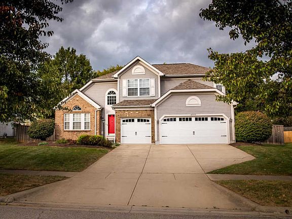 3rd image of 6915 Bay Forest Dr