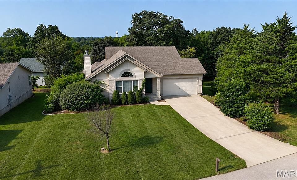 1st image of 31 Sunset Dr
