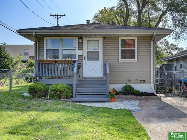 4325 N 65th St, Omaha, NE 68104