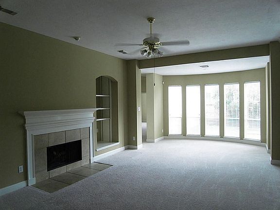 4th image of 13618 Cardinal Cove Ct