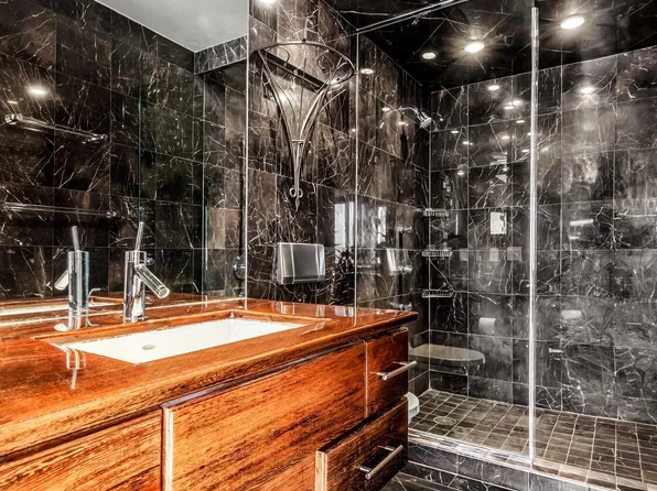 415 East 37th Street image 11 of 30