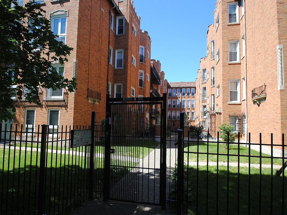1st image of 1638 W Greenleaf Ave #46