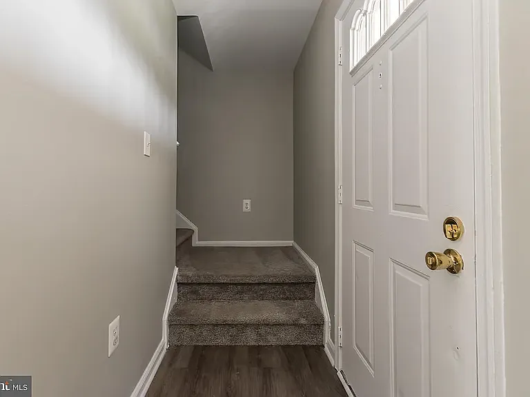 1501 Echo St — Photo 16