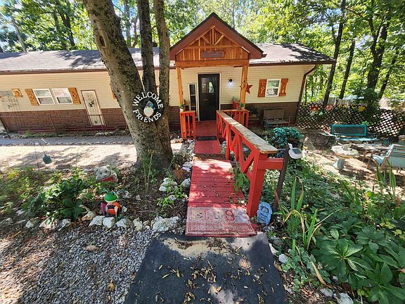 5th image of 43 E Lakeshore Dr