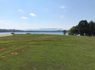 Majestic Cir, Dandridge, TN 37725