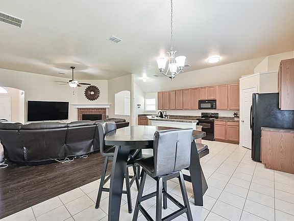 4th image of 4028 Vista Greens Dr