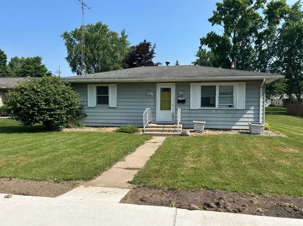 916 W Washington St, Plymouth, IN 46563
