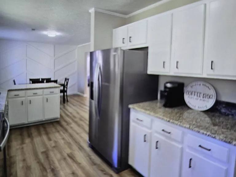 1443 Darty Rd — Photo 10