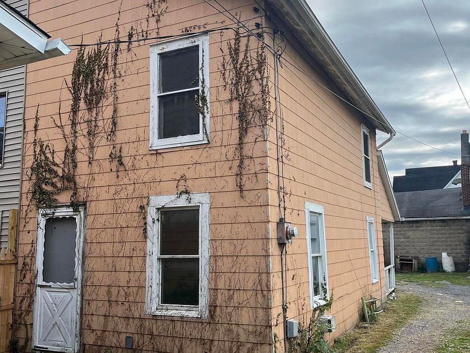 1st image of 61 Center Ave