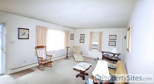 3rd image of 8066 Meadow Dr