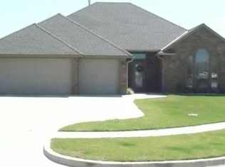 6816 SW Baywood Dr, Lawton, OK 73505