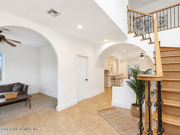 4th image of 17 Russell St